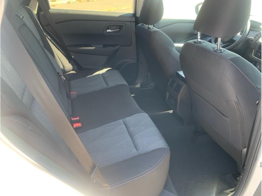 2026 Nissan Rogue SV (2026.5) Sport Utility 4D