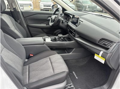 2026 Nissan Rogue SV (2026.5) Sport Utility 4D