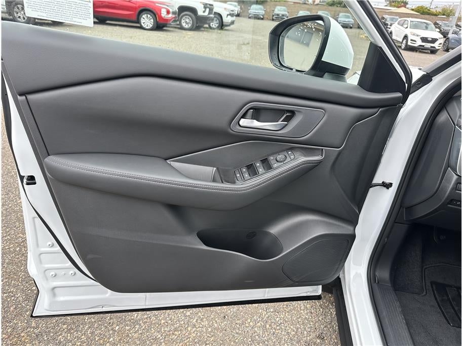 2026 Nissan Rogue SV (2026.5) Sport Utility 4D