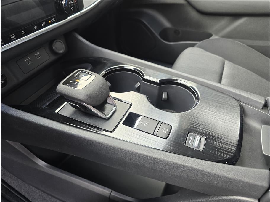 2026 Nissan Rogue SV Sport Utility 4D