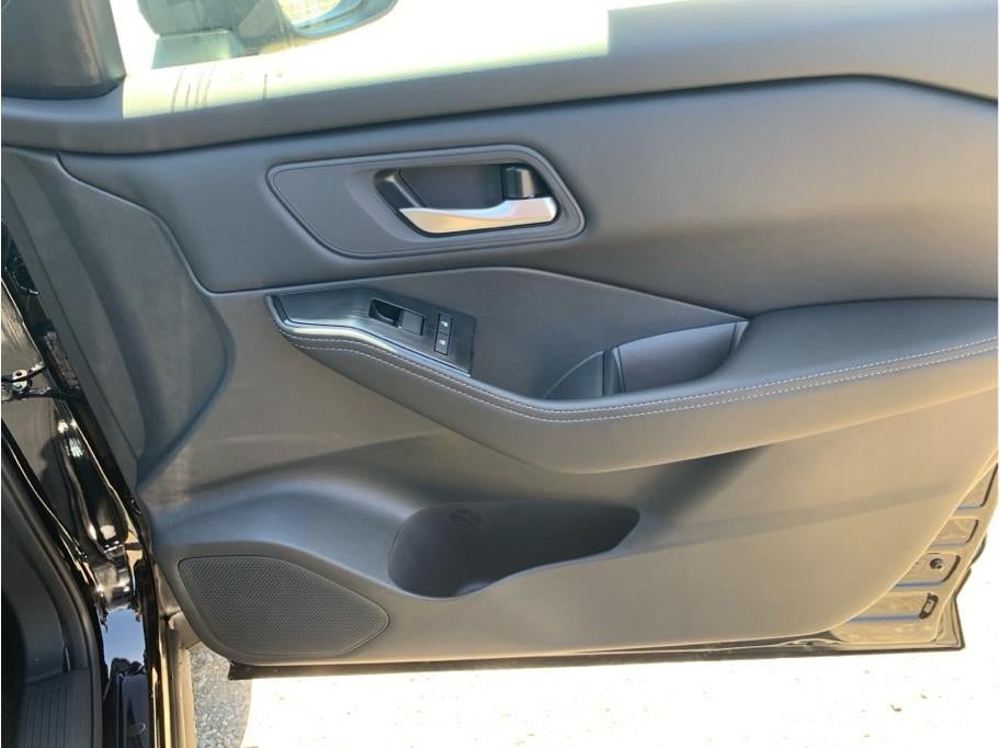 2026 Nissan Rogue SV (2026.5) Sport Utility 4D