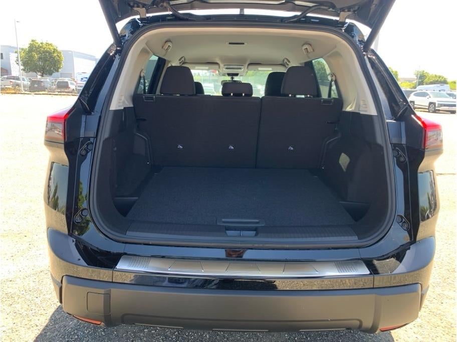 2026 Nissan Rogue SV (2026.5) Sport Utility 4D