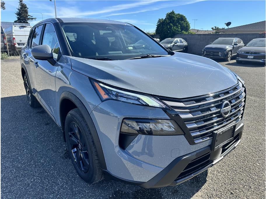 2026 Nissan Rogue SV (2026.5) Sport Utility 4D