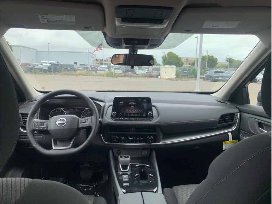 2026 Nissan Rogue SV (2026.5) Sport Utility 4D
