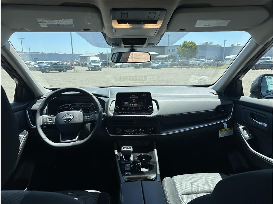 2026 Nissan Rogue SV (2026.5) Sport Utility 4D
