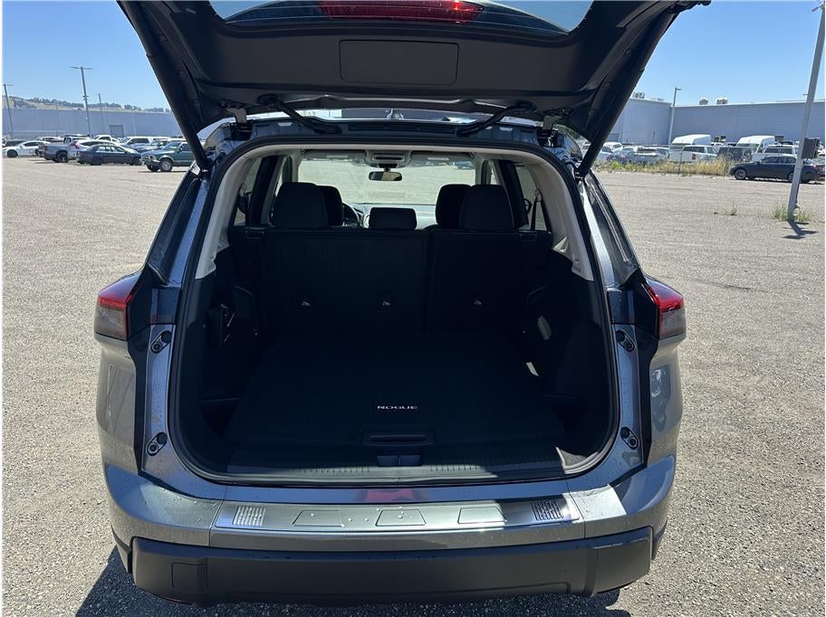 2026 Nissan Rogue SV (2026.5) Sport Utility 4D