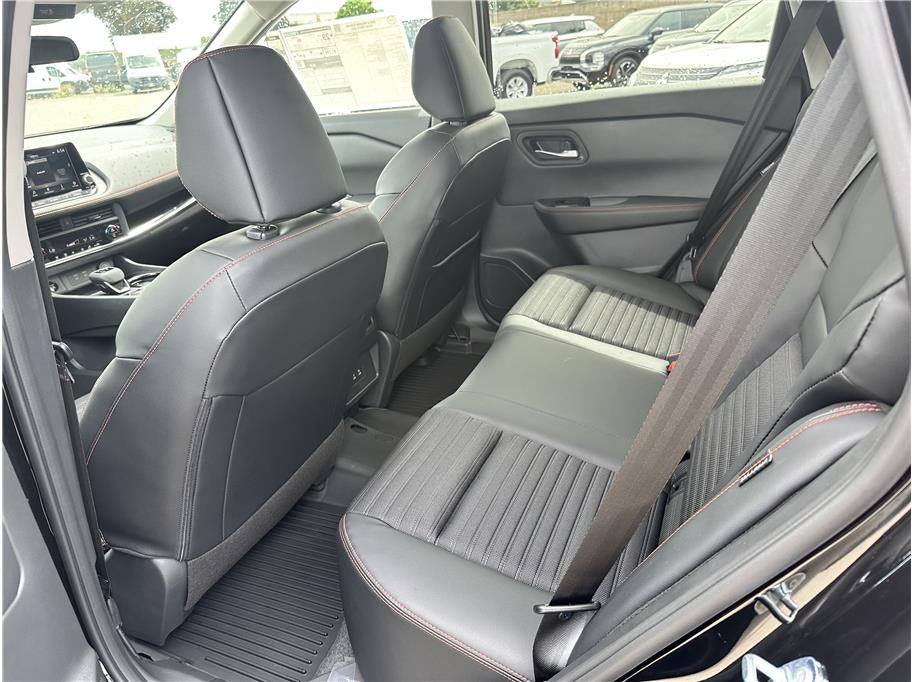 2026 Nissan Rogue SV (2026.5) Sport Utility 4D