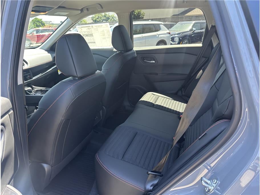 2026 Nissan Rogue SV (2026.5) Sport Utility 4D
