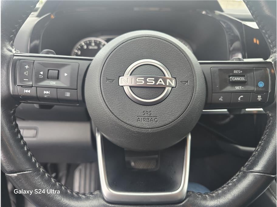 2022 Nissan Pathfinder SV Sport Utility 4D