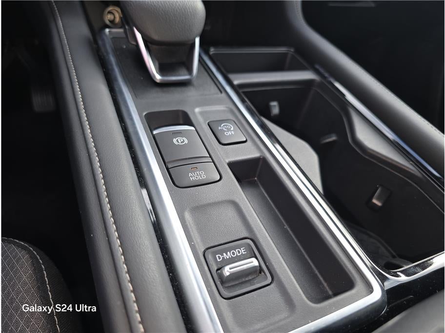 2024 Nissan Pathfinder SV Sport Utility 4D