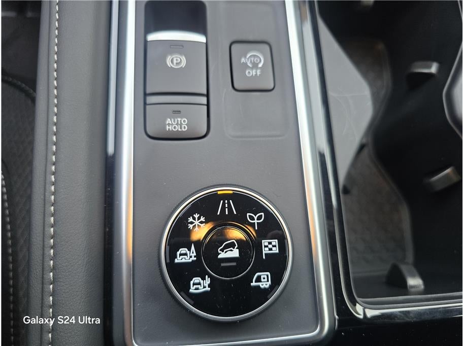 2025 Nissan Pathfinder SV Sport Utility 4D