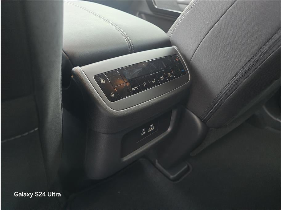 2025 Nissan Pathfinder SV Sport Utility 4D