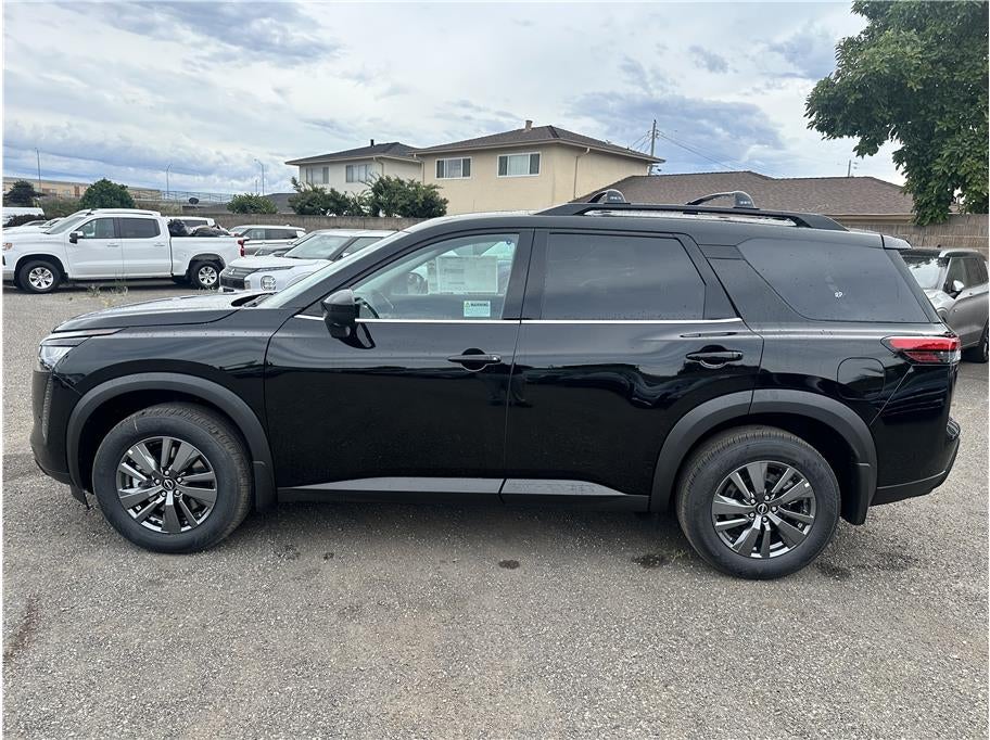 2026 Nissan Pathfinder SV Sport Utility 4D