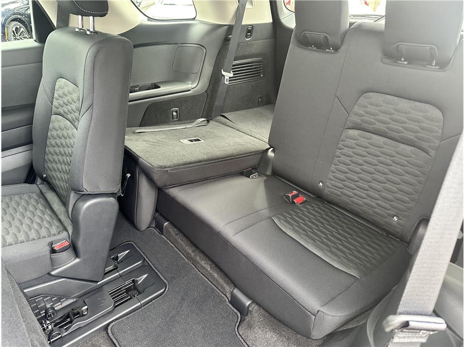 2026 Nissan Pathfinder SV Sport Utility 4D