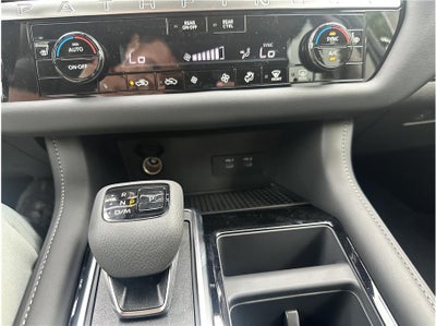 2026 Nissan Pathfinder SV Sport Utility 4D