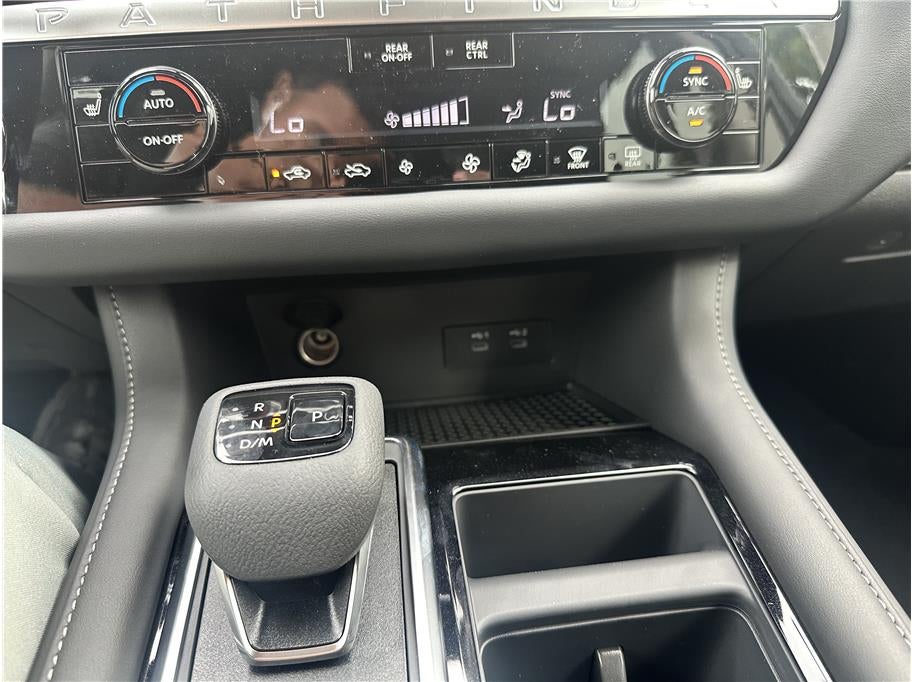 2026 Nissan Pathfinder SV Sport Utility 4D