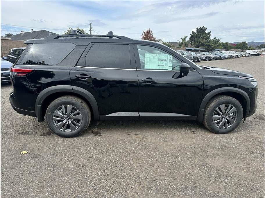 2026 Nissan Pathfinder SV Sport Utility 4D