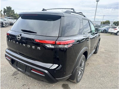 2026 Nissan Pathfinder SV Sport Utility 4D