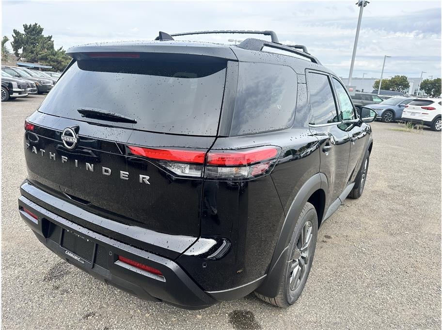 2026 Nissan Pathfinder SV Sport Utility 4D