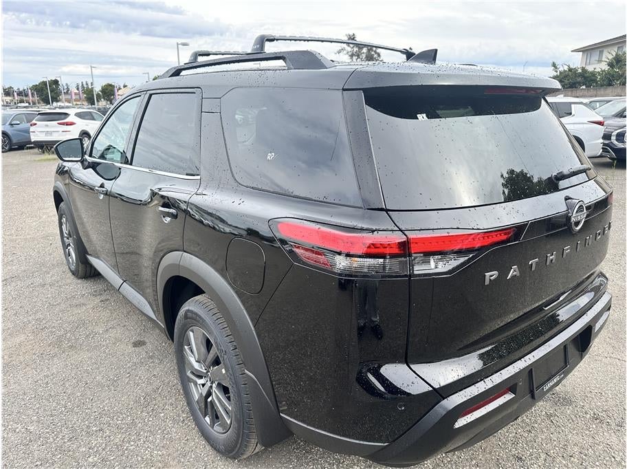 2026 Nissan Pathfinder SV Sport Utility 4D