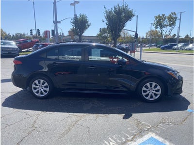 2024 Toyota Corolla LE Sedan 4D