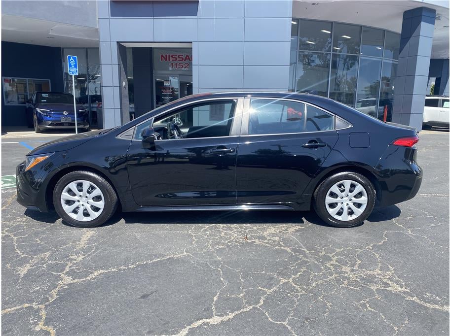 2024 Toyota Corolla LE Sedan 4D