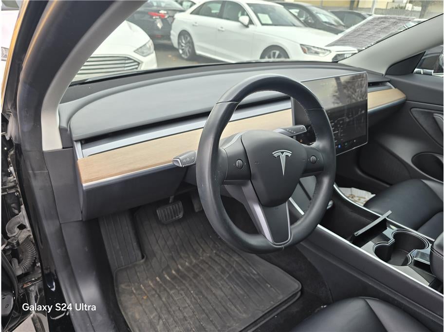 2019 Tesla Model 3 Standard Range Sedan 4D
