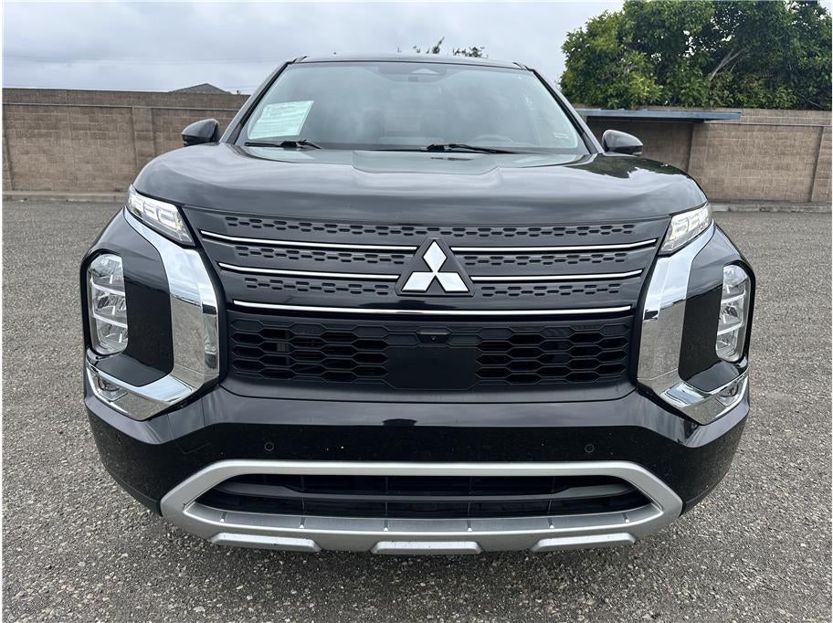 2024 Mitsubishi Outlander SE Sport Utility 4D