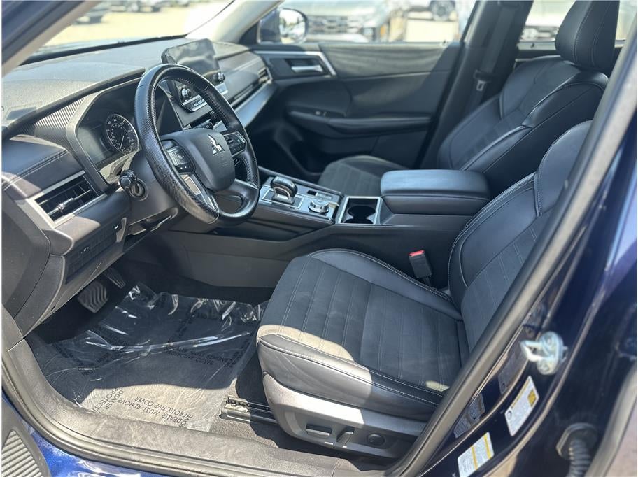 2024 Mitsubishi Outlander SE Sport Utility 4D
