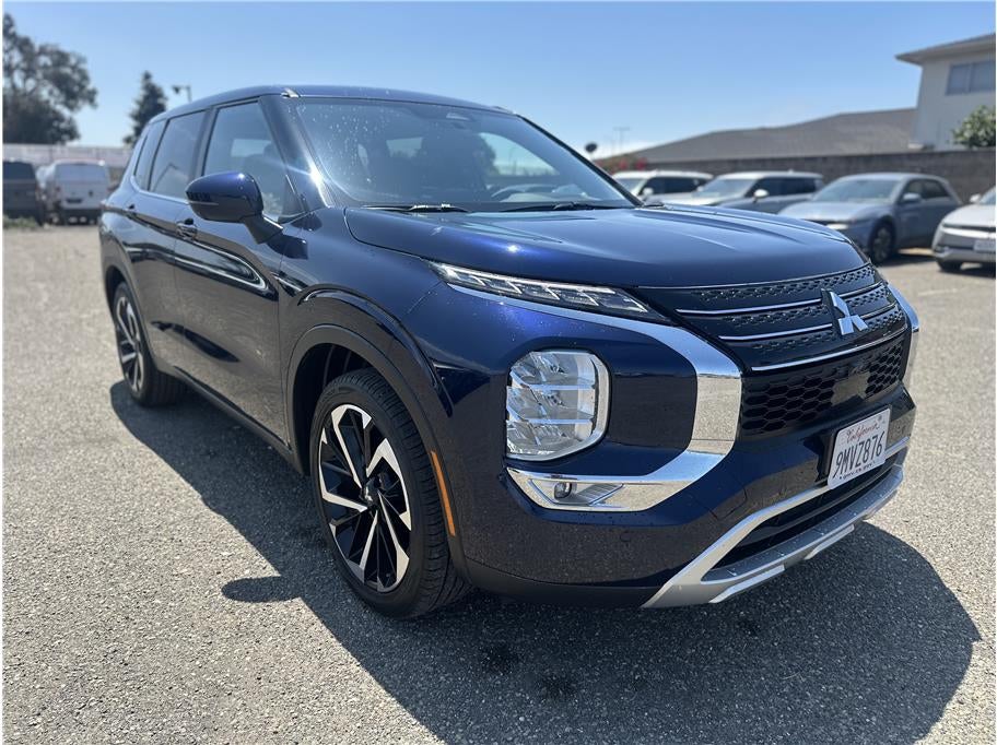 2024 Mitsubishi Outlander SE Sport Utility 4D