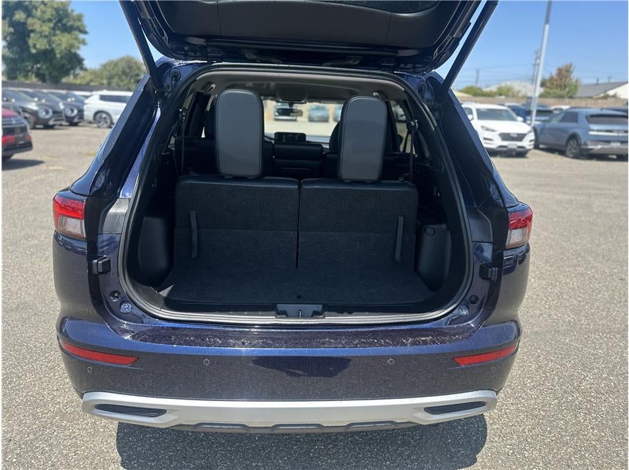 2024 Mitsubishi Outlander SE Sport Utility 4D