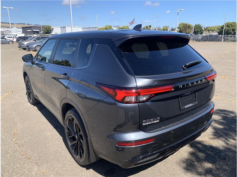 2026 Nissan Rogue PHEV SL