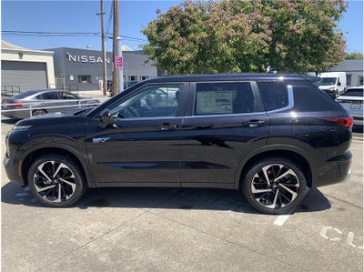 2025 Mitsubishi Outlander PHEV SE Sport Utility 4D