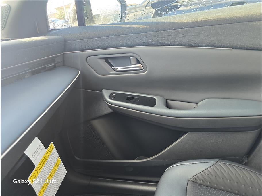 2026 Nissan LEAF PLATINUM PLUS Hatchback 4D