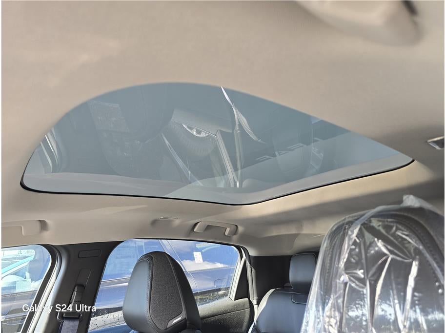 2026 Nissan LEAF PLATINUM PLUS Hatchback 4D