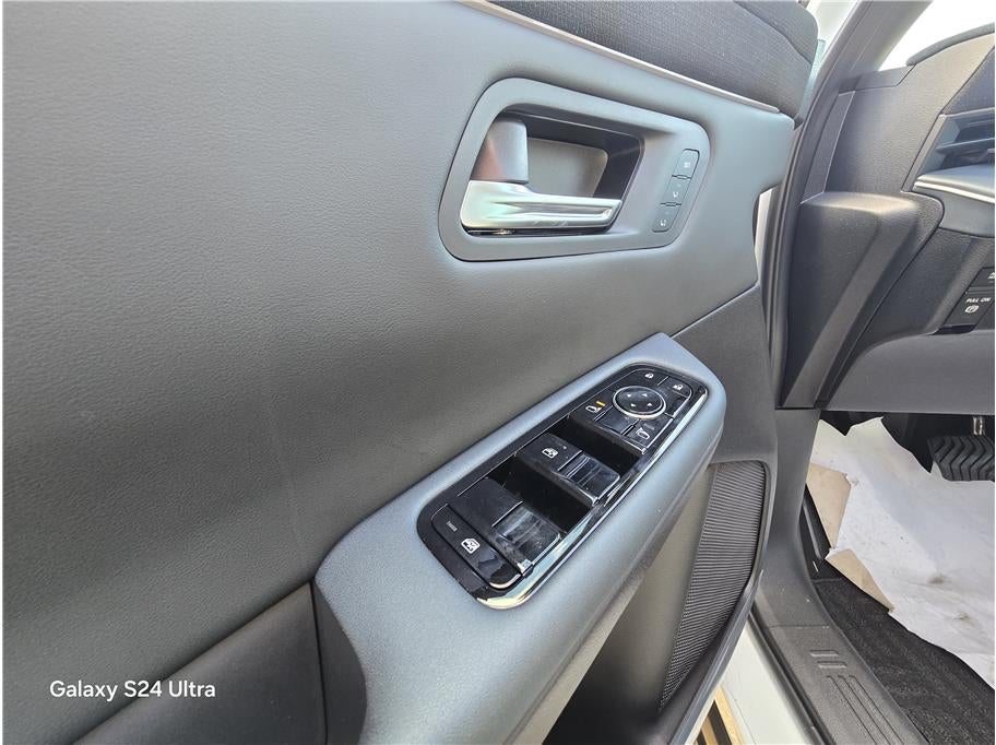 2026 Nissan LEAF PLATINUM PLUS Hatchback 4D