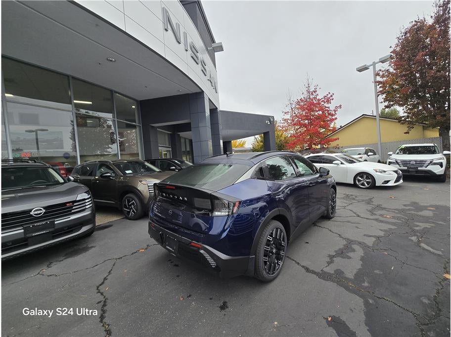 2026 Nissan LEAF PLATINUM PLUS Hatchback 4D