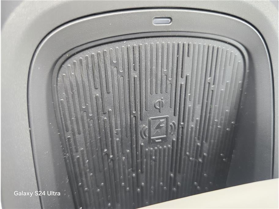 2026 Nissan LEAF PLATINUM PLUS Hatchback 4D