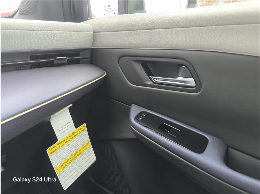 2026 Nissan LEAF PLATINUM PLUS Hatchback 4D