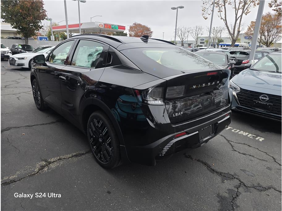 2026 Nissan LEAF PLATINUM PLUS Hatchback 4D