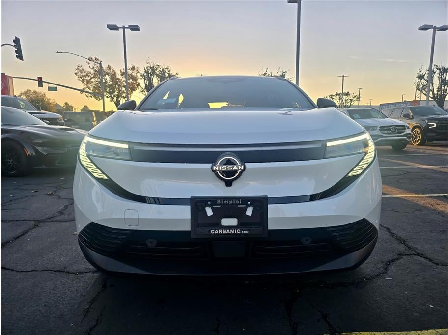 2026 Nissan LEAF PLATINUM PLUS Hatchback 4D