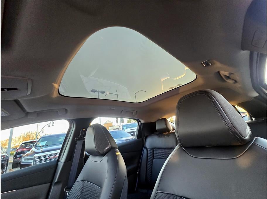 2026 Nissan LEAF PLATINUM PLUS Hatchback 4D