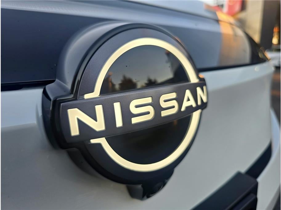 2026 Nissan LEAF PLATINUM PLUS Hatchback 4D