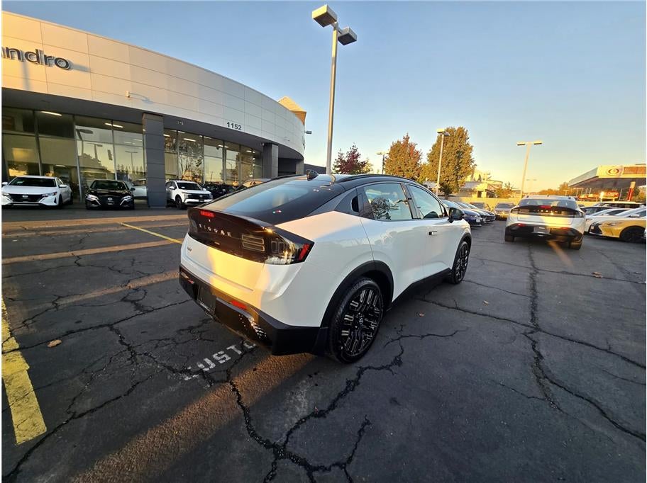 2026 Nissan LEAF PLATINUM PLUS Hatchback 4D