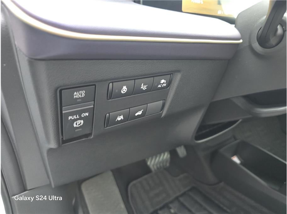 2026 Nissan LEAF PLATINUM PLUS Hatchback 4D