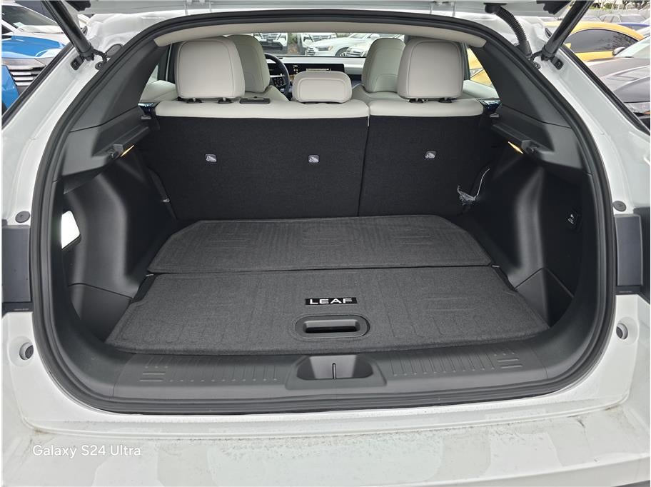 2026 Nissan LEAF PLATINUM PLUS Hatchback 4D