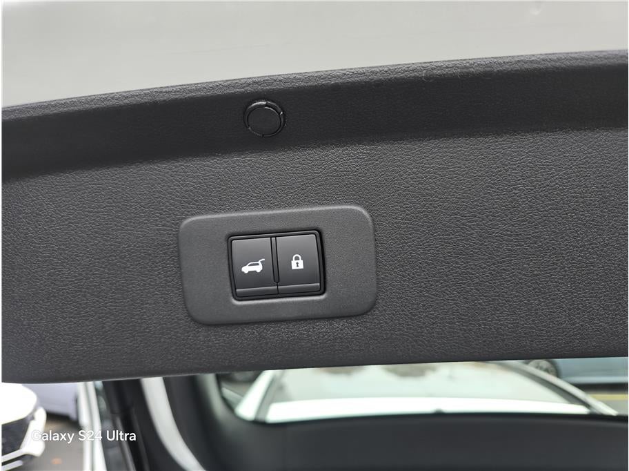 2026 Nissan LEAF PLATINUM PLUS Hatchback 4D