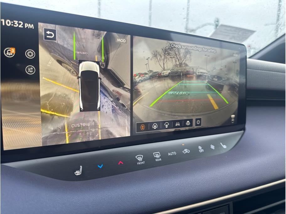 2026 Nissan LEAF PLATINUM PLUS Hatchback 4D