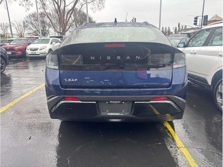 2026 Nissan LEAF PLATINUM PLUS Hatchback 4D