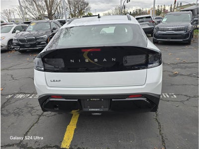2026 Nissan LEAF PLATINUM PLUS Hatchback 4D